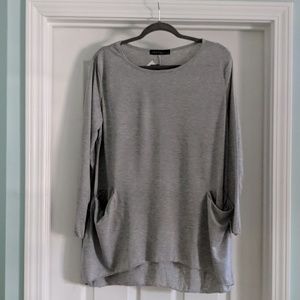 Woman's long sleeve light weight knit Tunic XL